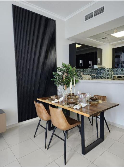Nasma Luxury Stays - Botanica Tower Dubai Ngoại thất bức ảnh